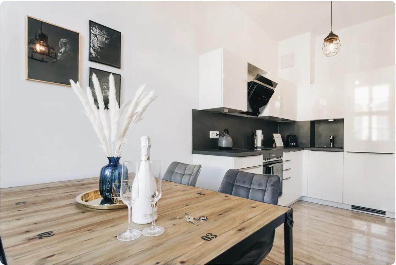 Tip! Zentraler Geht'S Nicht! Premium Apartment In Der Altstadt Dresden Exterior foto